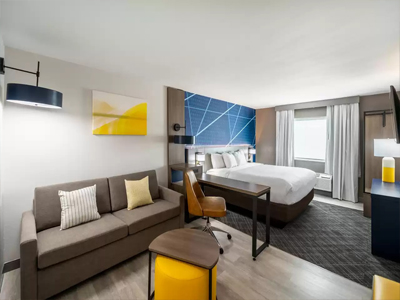 1 King Bed, 1 Room Suite